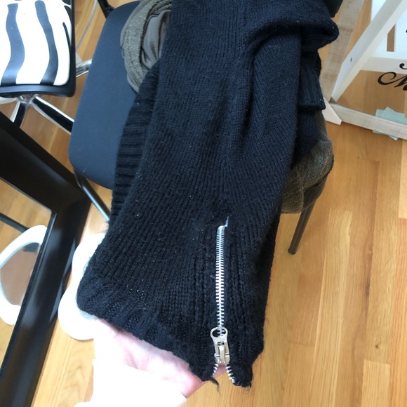 LF Sweater Dress Side Zipper - Picture 8 of 8